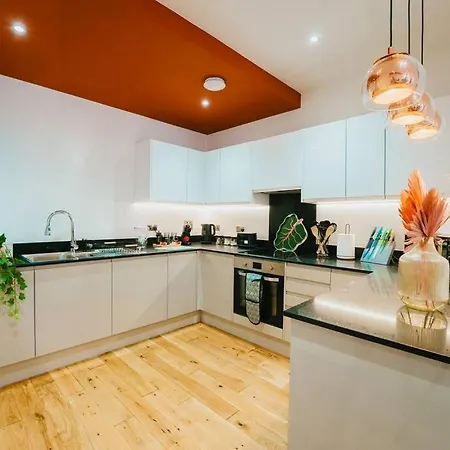 Dawn House - Wyndale Living -bham Jq 3br Townhouse * Birmingham